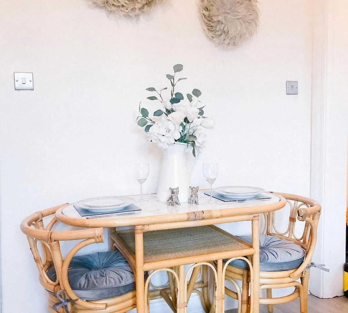 Апартаменты Chic Flat Close To Edinburgh, Airport, & Zoo Великобритания