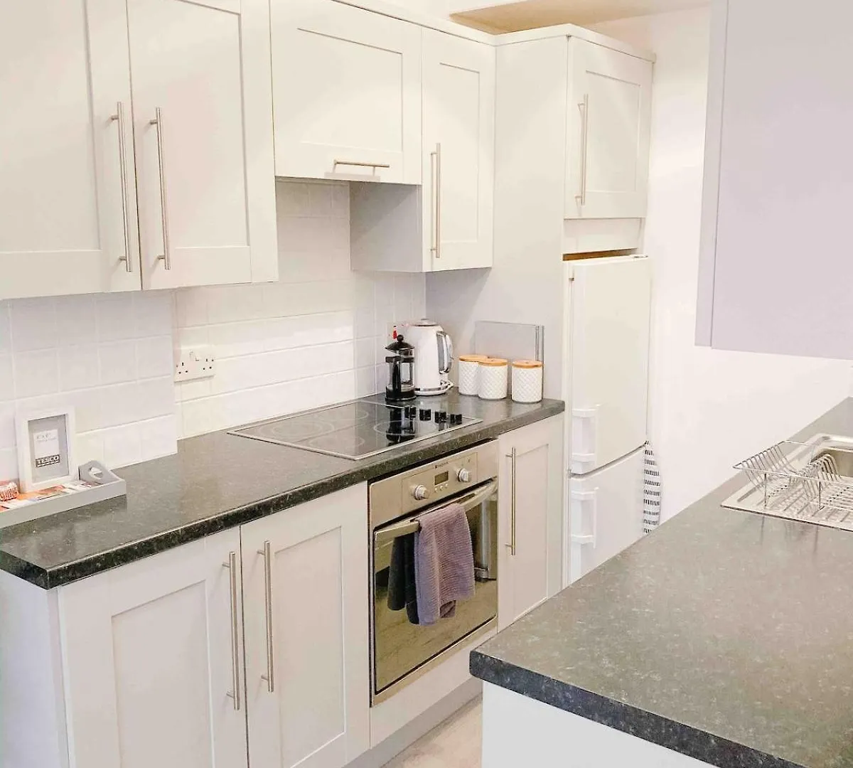 Chic Flat Close To Edinburgh, Airport, & Zoo
