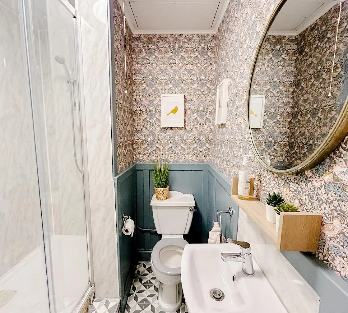 Chic Flat Close To Edinburgh, Airport, & Zoo Великобритания
